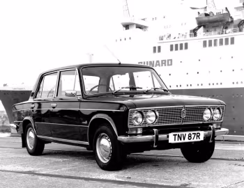 Lada 1500 Saloon [UK-spec] (21032) '1976–79