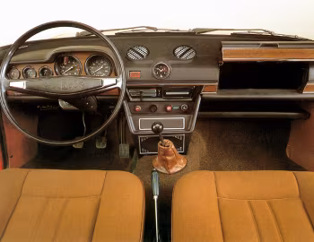 Передня панель Lada 1500S [Canada] (21061-37) '08.1978–83
