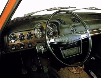 Інтер'єр Lada 1600 GL (2106)