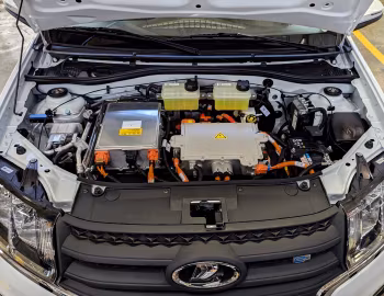 Під капотом Lada e-Largus (KS0) '12.2023–н.ч.