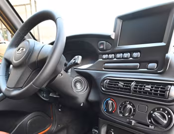 Інтер'єр Lada e-Niva Travel (212300-80) '2024