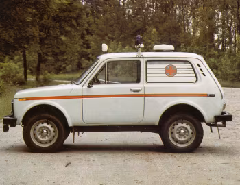Lada Niva Sanitet (2121)