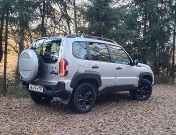 Lada Niva Travel [BLACK] (212300-80) '02.2022–25