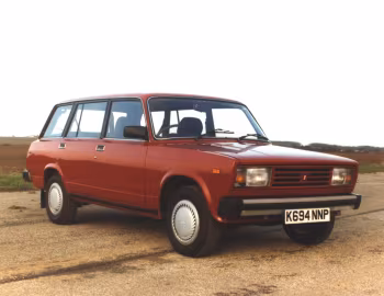 Lada Riva 1.5E Estate [UK-spec] (2104) '1992–98