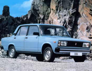 Lada Riva 1.5E Saloon [UK-spec] (21057) '1991–98