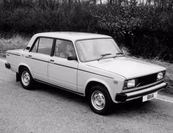 Lada Riva 1.5E Saloon [UK-spec] (21057) '1991–98