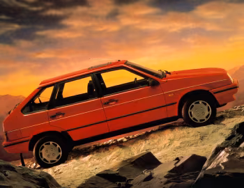 Lada Samara 1.5 GL 5-door [UK-spec] (21098) '04.1991–10.1994