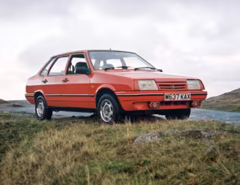 Lada Samara 1.5GL Saloon [UK-spec] (210996) '07.1992–10.1994