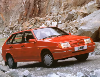 Lada Samara 1500 SLX 5-door [UK-spec] (21098) '02.1989–04.1991