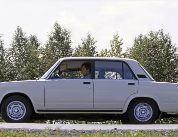 ВАЗ-2107 "Жигули" '03.1982–97