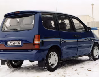 ВАЗ-2120 "Надежда" '08.1998–11.2002