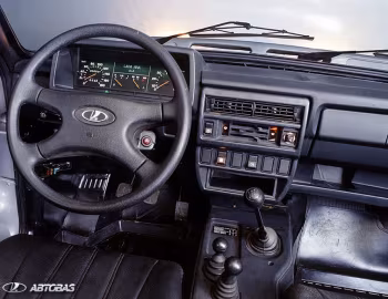 Передня панель ВАЗ-21213 "ЛАДА Нива 1.7" '1994–2005
