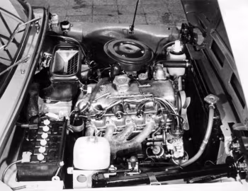Під капотом ВАЗ-2121М '08.1975