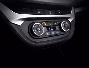 Інтер'єр Lada Vesta Exclusive '11.2019–04.2021