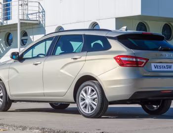 Lada Vesta SW Luxe (GFK) '09.2017–03.2022