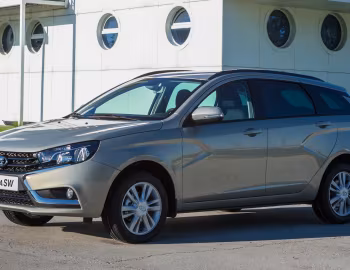 Lada Vesta SW Luxe (GFK) '09.2017–03.2022