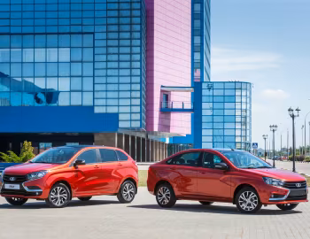 Lada XRAY "50 Anniversary", Lada Vesta "50 Anniversary"