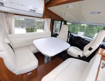 Интерьер 2019 Laika Ecovip 680 '2018–19