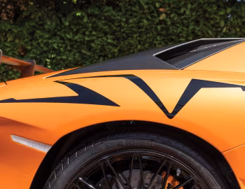Lamborghini Aventador LP 750-4 Superveloce Roadster [UK-spec] (LB834) '2015–17