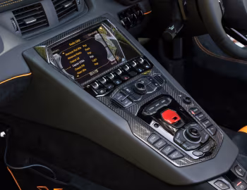 Interior Lamborghini Aventador LP 750-4 Superveloce Roadster [UK-spec] (LB834) '2015–17