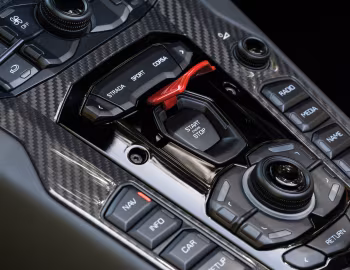Interior Lamborghini Aventador LP 750-4 Superveloce Roadster [UK-spec] (LB834) '2015–17