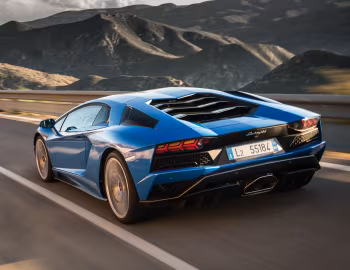 Lamborghini Aventador S [Worldwide] '2017–21