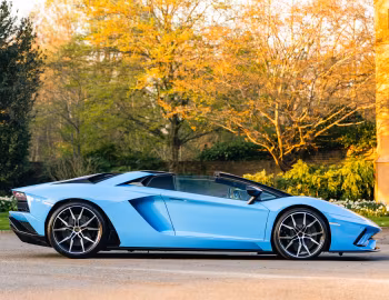 Lamborghini Aventador S Roadster [UK-spec] '2018–21