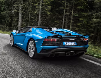 Lamborghini Aventador S Roadster [Worldwide] '2017–21