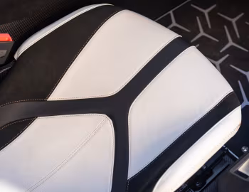 Interior Lamborghini Aventador SVJ Roadster [UK-spec] '2019–pr.