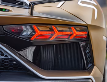 Lamborghini Aventador SVJ Roadster [UK-spec] '2019–pr.