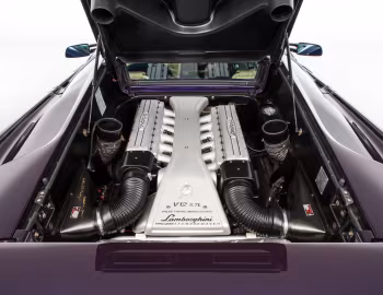 Sob o capô Lamborghini Diablo SV [UK-spec] '1998–99