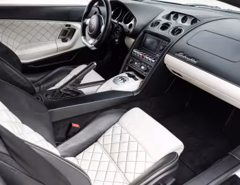 Interior Lamborghini Gallardo LP 560-4 [North America] '2008–12