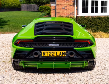 Lamborghini Huracán EVO [UK-spec] (LB724) '2019–23
