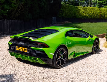 Lamborghini Huracán EVO [UK-spec] (LB724) '2019–23