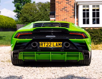 Lamborghini Huracán EVO [UK-spec] (LB724) '2019–23