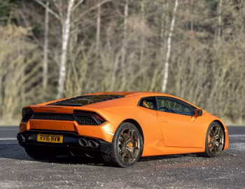 Lamborghini Huracán RWD [UK-spec] (LB724) '2015–19