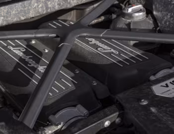 Sous la capuche Lamborghini Huracán RWD [UK-spec] (LB724) '2015–19