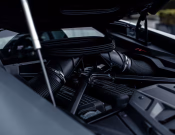 Під капотом Lamborghini Huracán Sterrato [UK-spec] (LB724) '2023–24