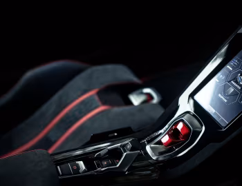 Interior Lamborghini Huracán Sterrato [UK-spec] (LB724) '2023–24