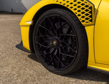 Lamborghini Huracán STO [UK-spec] (LB724) '2021–24