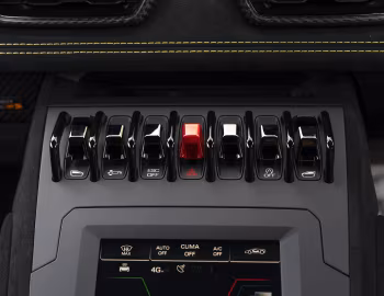 Interior Lamborghini Huracán STO [UK-spec] (LB724) '2021–24