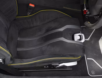 Interior Lamborghini Huracán STO [UK-spec] (LB724) '2021–24