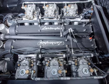 Sob o capô Lamborghini Islero 400 GT '03.1968–05.1969