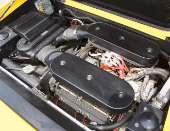 Sob o capô Lamborghini Jalpa P350 [Worldwide] '1984–88
