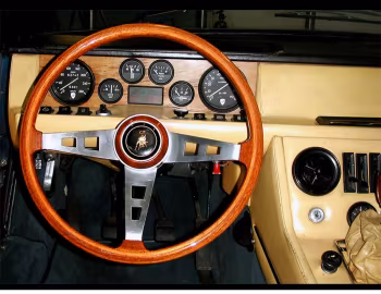 Передня панель Lamborghini Jarama 400 GTS [North America] '1972–76