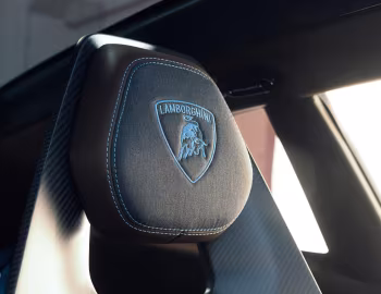 Інтер'єр Lamborghini Lanzador Concept '08.2023
