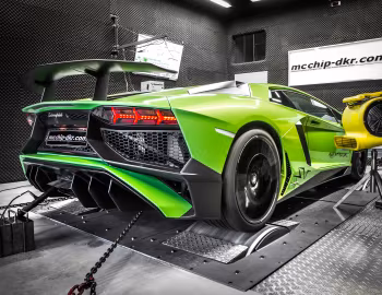 McChip-DKR Lamborghini Aventador LP 750-4 Superveloce (LB834) '01.2017–pr.