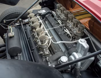 Sob o capô Lamborghini Miura P400 SVJ '12.1971–04.1973