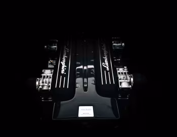 Sob o capô Lamborghini Murciélago LP 640 "VERSACE" '2007