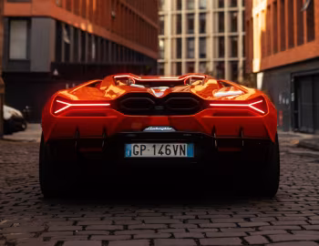 Lamborghini Revuelto [UK-spec] (LB744) '2023–pr.
